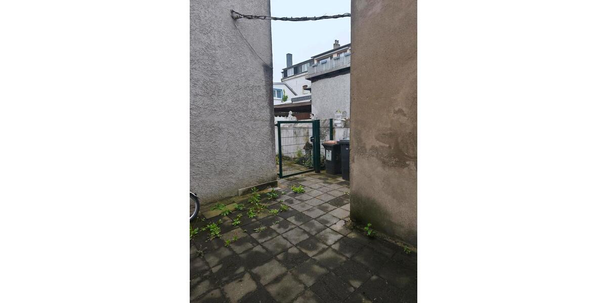 Mehrfamilienhaus, Wohnhaus Velbert - 10 Zimmer, 190 m&sup2;, 1.600&euro; | Angebot:26464422