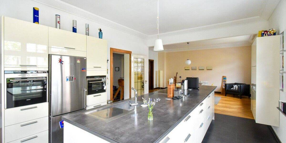 Reihenendhaus Duisburg Duissern - 9 Zimmer, 342 m&sup2;, 1.365.000&euro; | Angebot:26851078