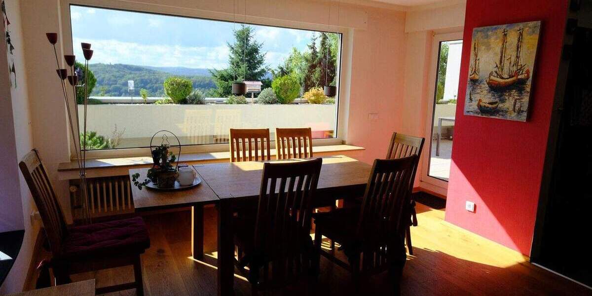 Reserviert: Zentrumsnahe 5,5-Zi.-Terrassenwohnung mit Garage von Privat 5 zimmer