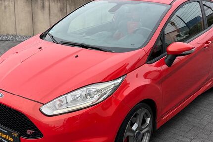 Ford Fiesta 216.300 km 4.990 &euro; Dinslaken 46539