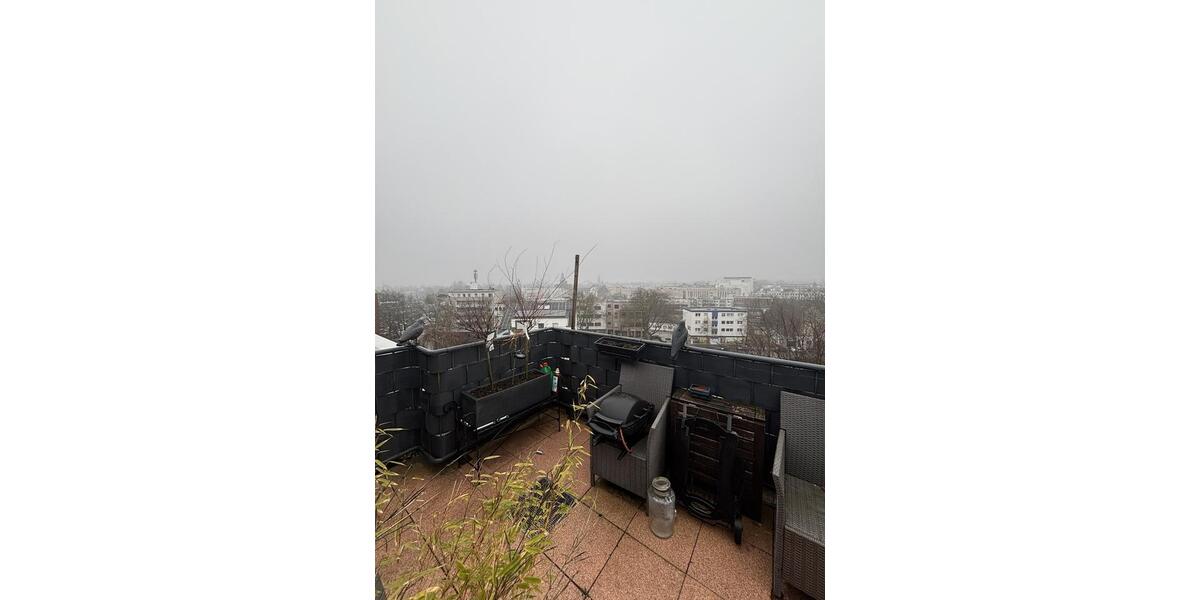 Bei VIVAWEST die Sonnenstrahlen auf dem eigenen Balkon genießen. 1.5 zimmer