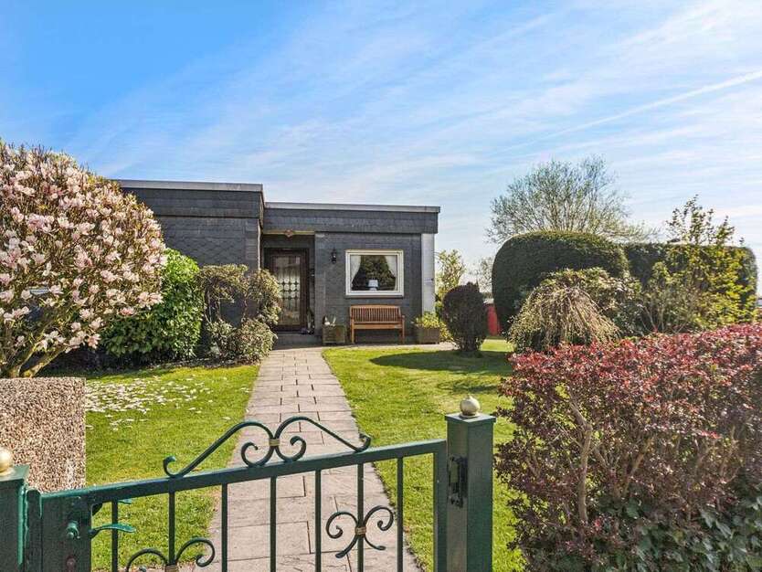 Haus zum Kaufen in Solingen 449.800 € 100 m²