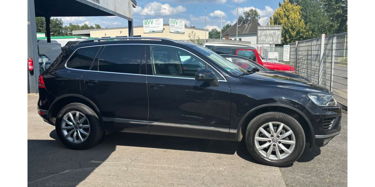 VW Touareg 345.000 km 12.245 € Essen 45356