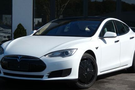 Tesla Model S 251.852 km 14.890 &euro; Bochum 44807
