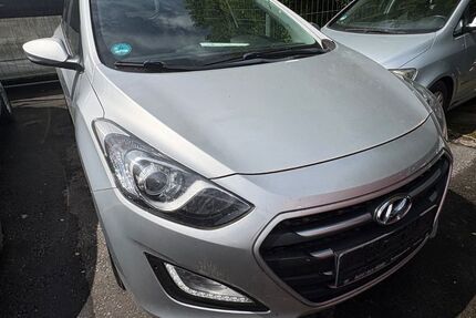 Hyundai i30 205.000 km 5.899 &euro; Bottrop 46238