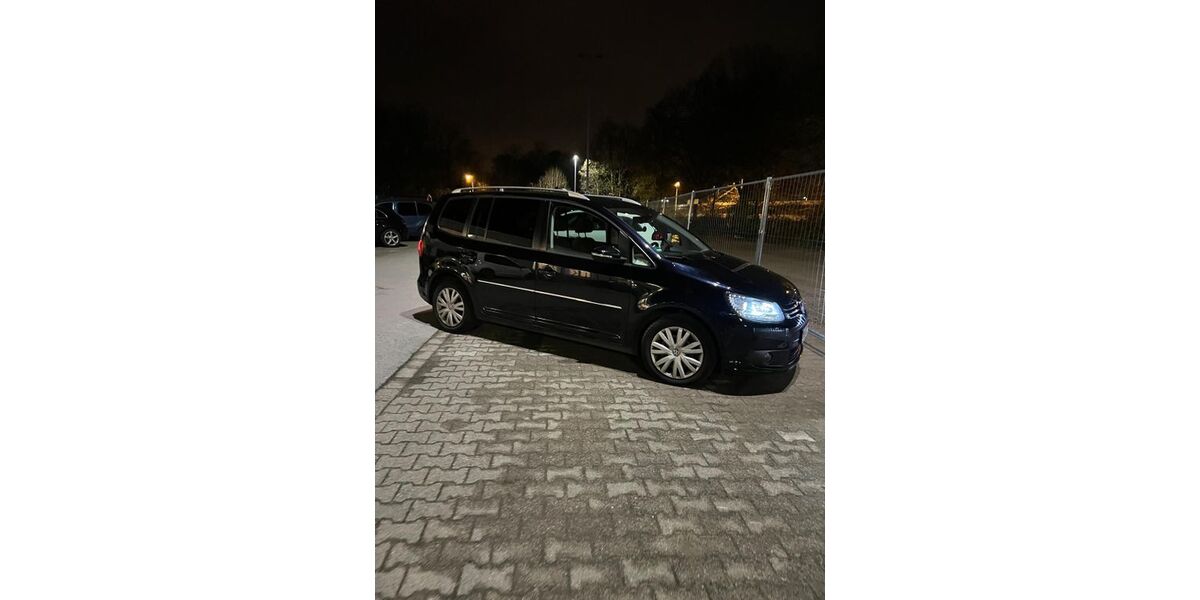 VW Touran 230.813 km 6.600 &euro; Mülheim an der ruhr 45468