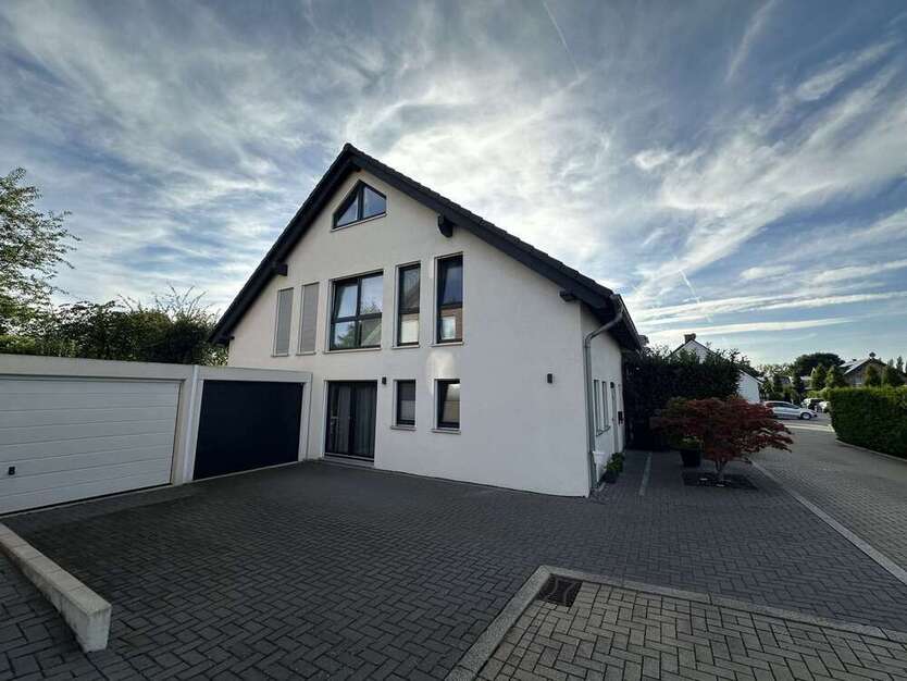 Haus zum Kaufen in Neuss 749.000 € 135 m²