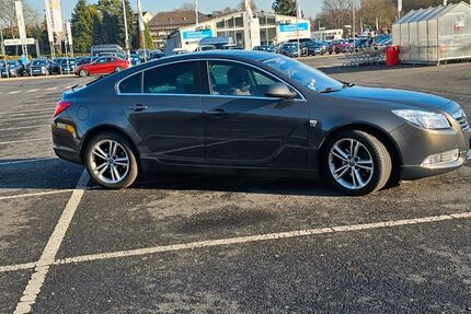 Opel Insignia 110.000 km 6.800 &euro; Bochum 44892