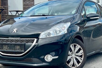Peugeot 208 232.440 km 1.850 &euro; Gelsenkirchen 45884