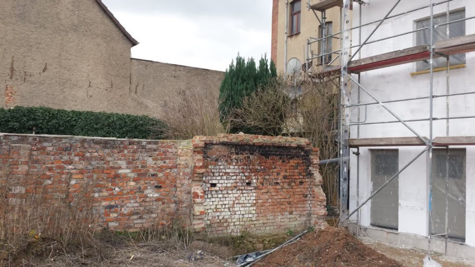 STENDAL 3 FMH 180m² +500m² Grund gute Lage Handwerker Renovierung 7 zimmer