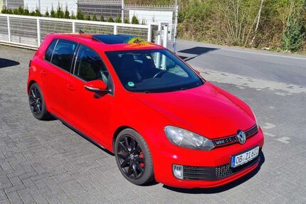 VW Golf 130.000 km 10.800 € Ratingen 40885