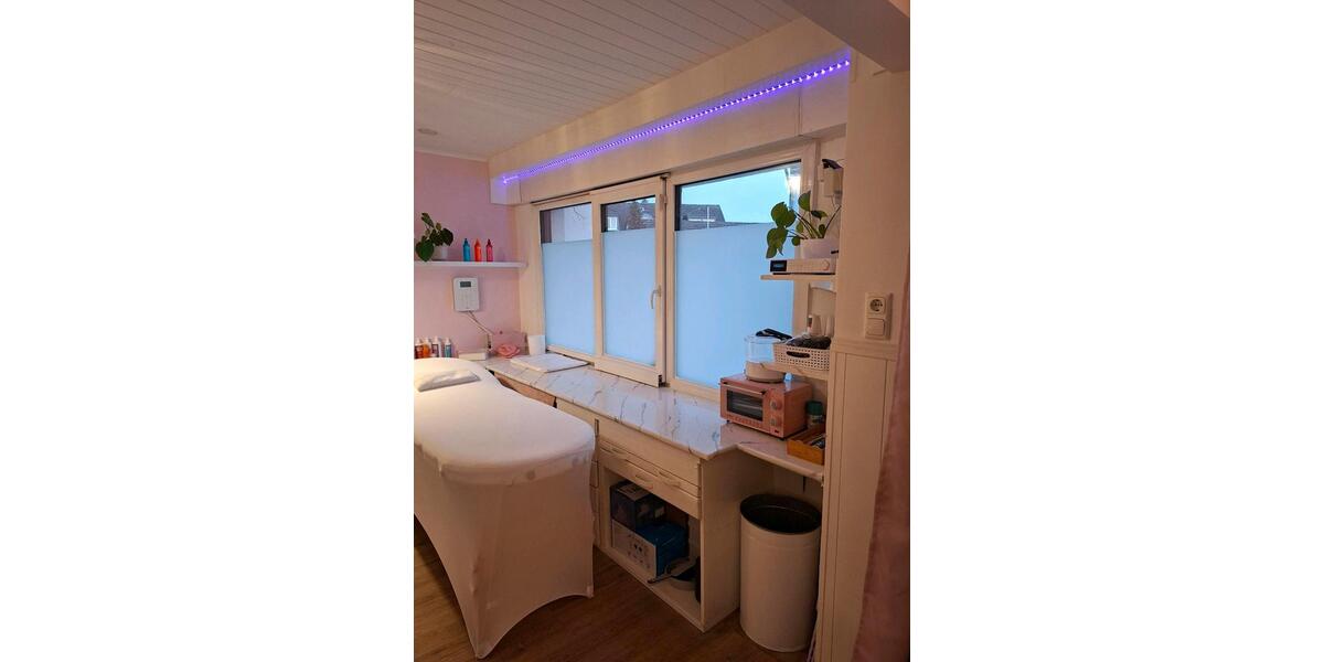 ehem. Kosmetikstudio in Toplage St. Augustin zimmer