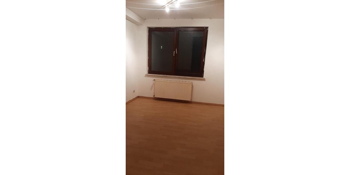 Etagenwohnung Duisburg Mittelmeiderich - 3 Zimmer, 55 m&sup2;, 600&euro; | Angebot:25830190