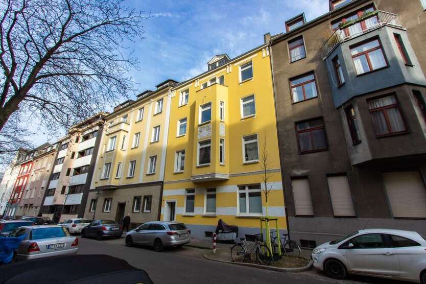 Wohnung zum Kaufen in Düsseldorf 530.000 € 97.62 m²