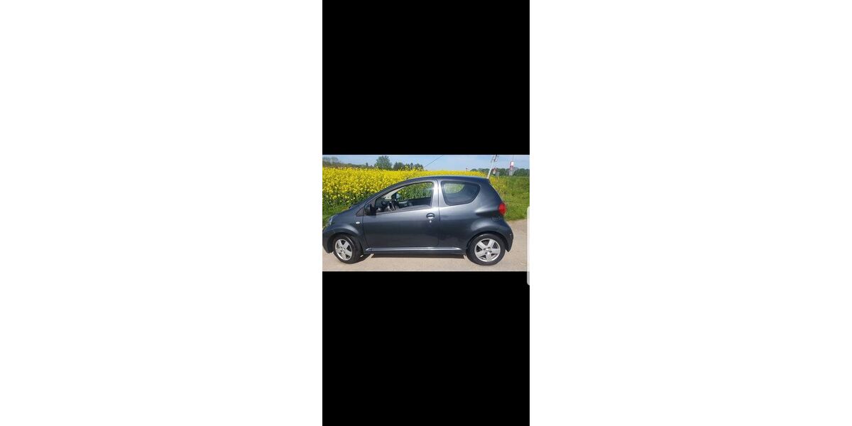 Toyota Aygo (X) 220.000 km 1.790 &euro; Ratingen 40880