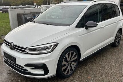 VW Touran 20.237 km 36.750 € Düsseldorf 40472