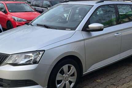 Skoda Fabia 245.000 km 3.749 &euro; Essen 45329
