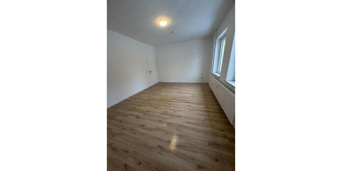 Erstbezug nach Renovierung – stilvolle 3,5 -Zimmer-Wohnung 3 zimmer