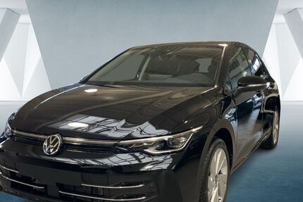 VW Golf 4.900 km 34.230 € Moers 47441