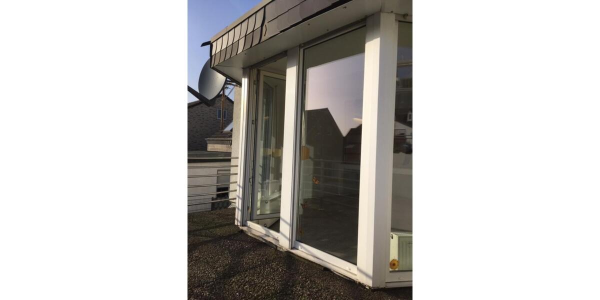 1 Raum mit Balkon und Küche ca. 35 qm 1 zimmer