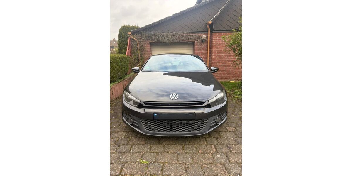 VW Scirocco 110.000 km 5.100 &euro; Essen 45357