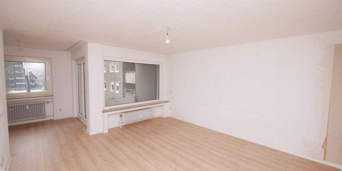 Wohnberechtigungsschein erforderlich! Gepflegte 3,5 Raum Etagenwohnung mit Balkon und Aufzug in Buer 3 zimmer