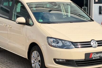 VW Sharan 318.200 km 9.865 &euro; Oberhausen 46149