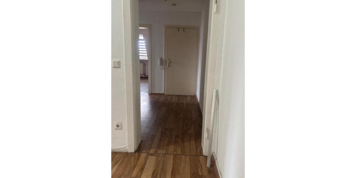 Dachgeschosswohnung in Untermeiderich 2 zimmer