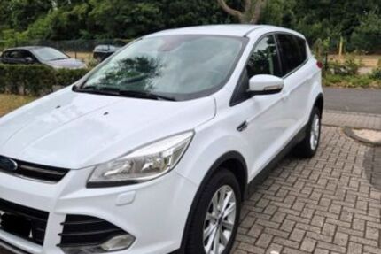 Ford Kuga 144.000 km 10.509 &euro; Duisburg 47051