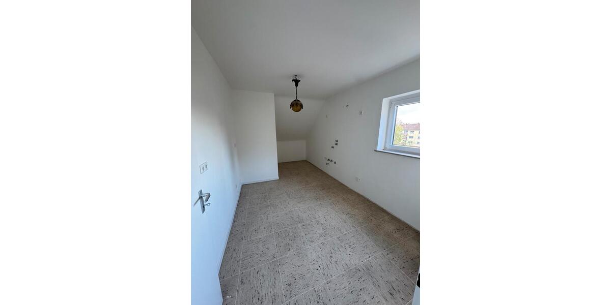 Dachgeschoßwohnung Herten Bertlich - 3.5 Zimmer, 100 m&sup2;, 880&euro; | Angebot:25658415