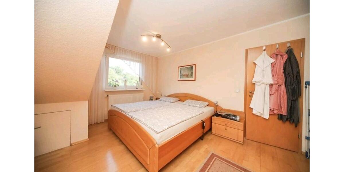 Eigentumswohnung auf Erbpachtgrundstück 3.5 zimmer