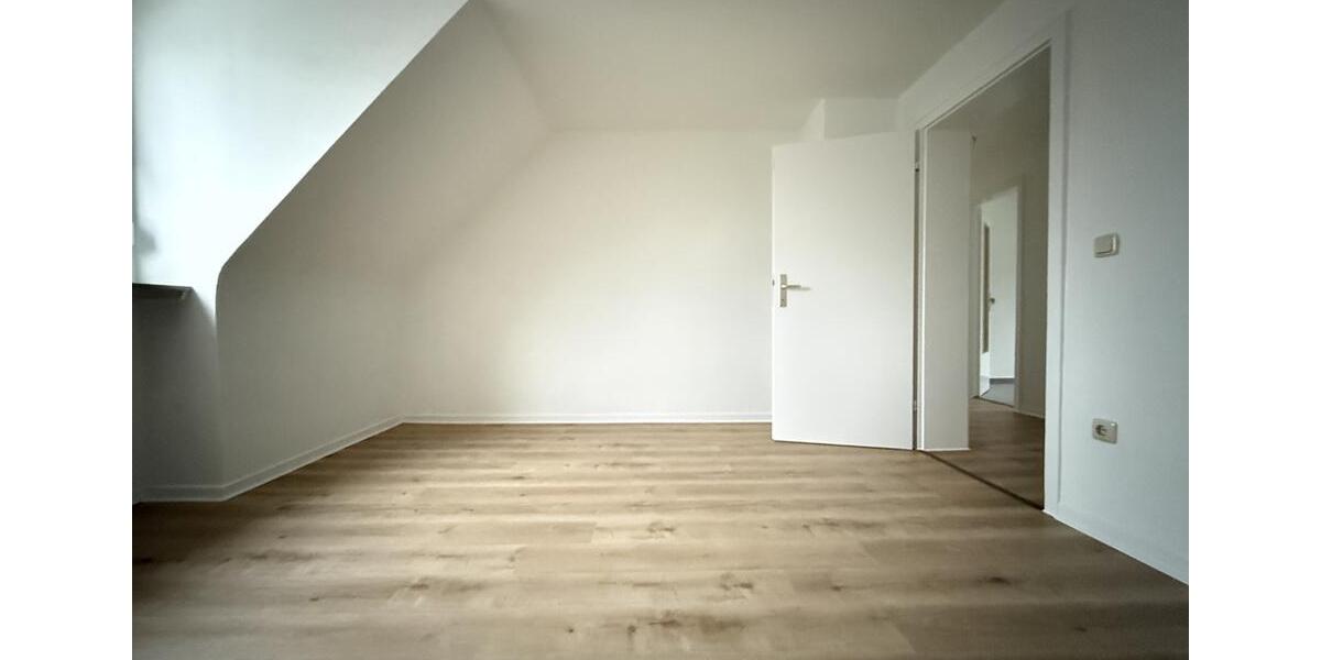 Frisch renovierte 3-Zimmer-Wohnung in Oberhausen-Sterkrade | ca. 61 m² | Stellplätze verfügbar 3 zimmer