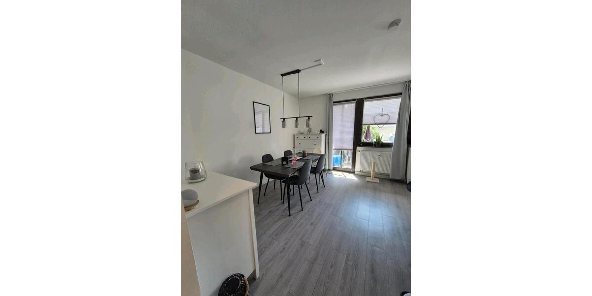 Etagenwohnung Gelsenkirchen Gelsenkirchen-West - 2 Zimmer, 84 m&sup2;, 825&euro; | Angebot:26405997