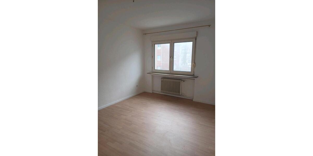 Etagenwohnung Gelsenkirchen Gelsenkirchen-Mitte - 3 Zimmer, 81 m&sup2;, 550&euro; | Angebot:26335328