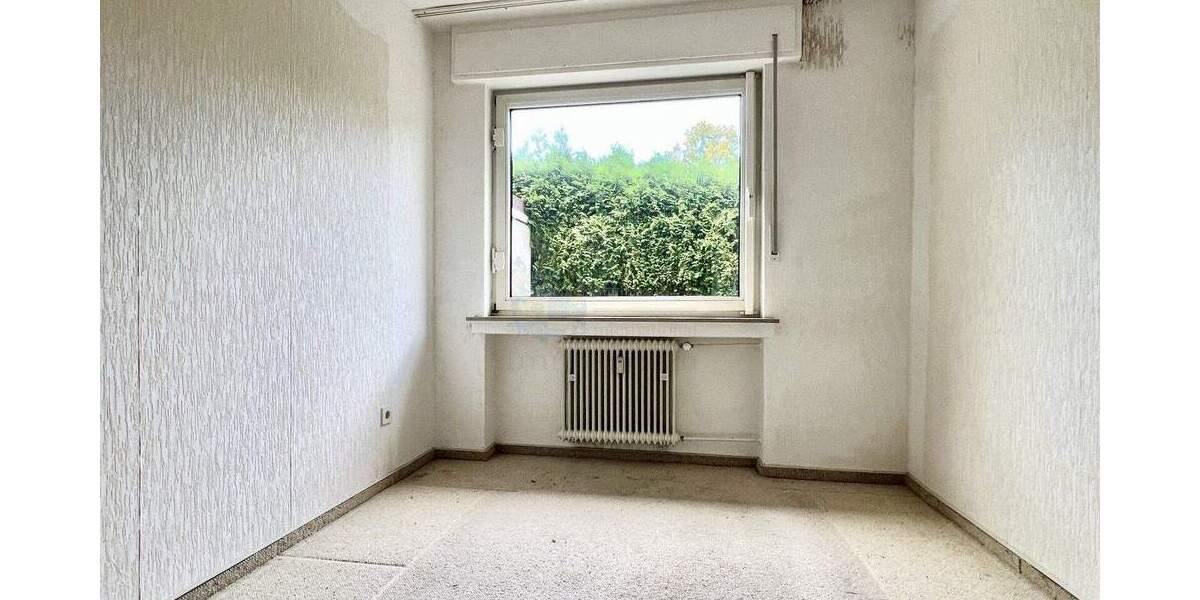 BURGALTENDORF: GROSSZUEGIGE ETW MIT 5 ZIMMERN, GARAGE, GARTEN UND UNTERGESCHOSS 5 zimmer