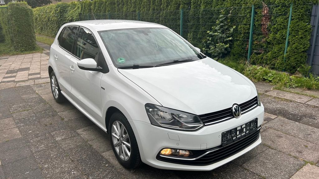 VW Polo 69.270 km 8.999 &euro; Essen 45355