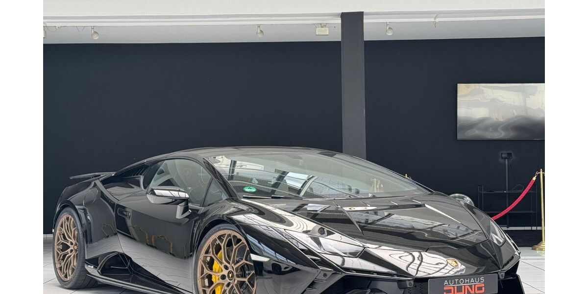 Lamborghini Huracán 6.000 km 289.900 &euro; Wuppertal 42279