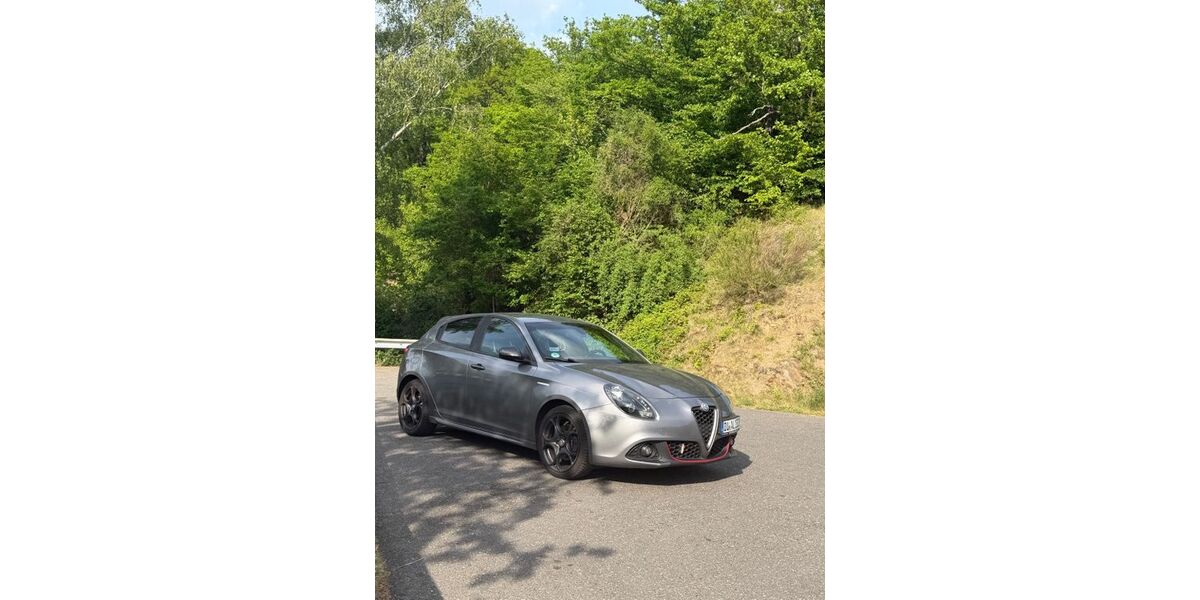 Alfa Romeo Giulietta 221.000 km 7.300 &euro; Duisburg 47198