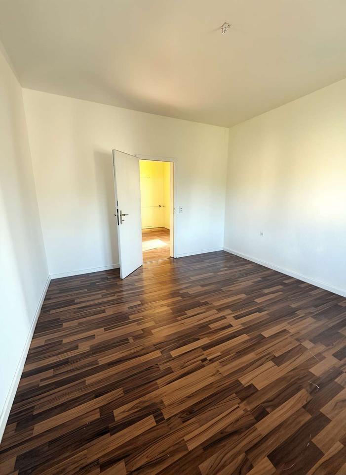 Charmante 2-Zimmer-Wohnung mit ca. 50 m² in Witten – Einzugsbereit nach Renovierung zimmer