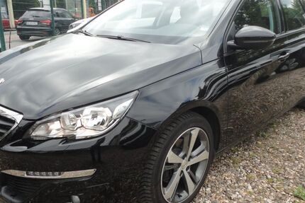 Peugeot 308 126.200 km 5.999 &euro; HERNE 44651