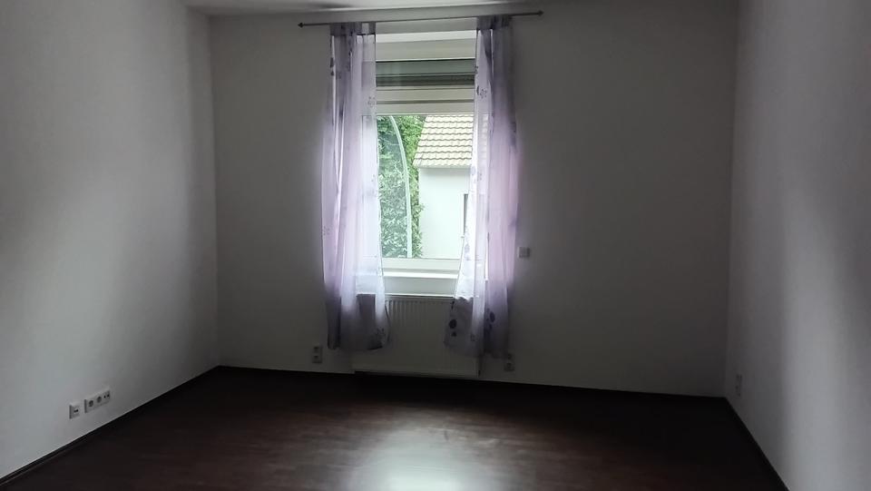 Etagenwohnung Velbert Velbert-Mitte - 3 Zimmer, 100 m&sup2;, 800&euro; | Angebot:25865897