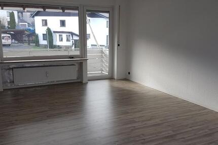 3-Zimmer Wohnung m. Balkon, Keller u. Garage in Niedersprockhövel 3 zimmer