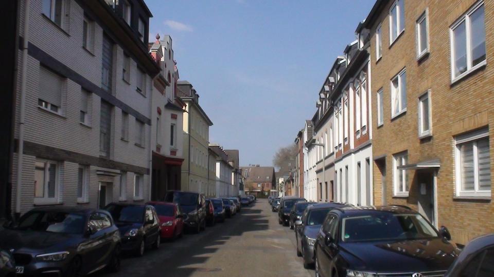 Dachgeschoßwohnung Oberhausen - 3 Zimmer, 70 m&sup2;, 120.000&euro; | Angebot:26945409