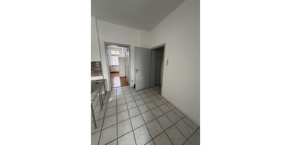 Wohnung (ca. 50 m2), 2 Zimmer, teiilmöbiliert *sofort verfügbar* 2 zimmer