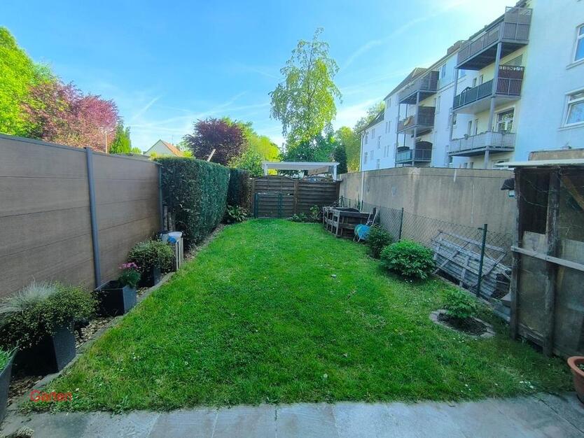 Familienfreundliche Wohnung mit sechs Zimmern und Garten