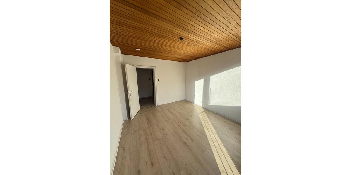 Attraktive, renovierte Wohnung in zentraler Lage 2 zimmer