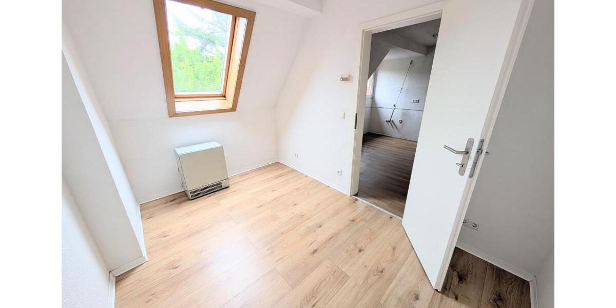 Dachgeschoßwohnung Marl Alt-Marl - 3.5 Zimmer, 56 m&sup2;, 370&euro; | Angebot:26449950