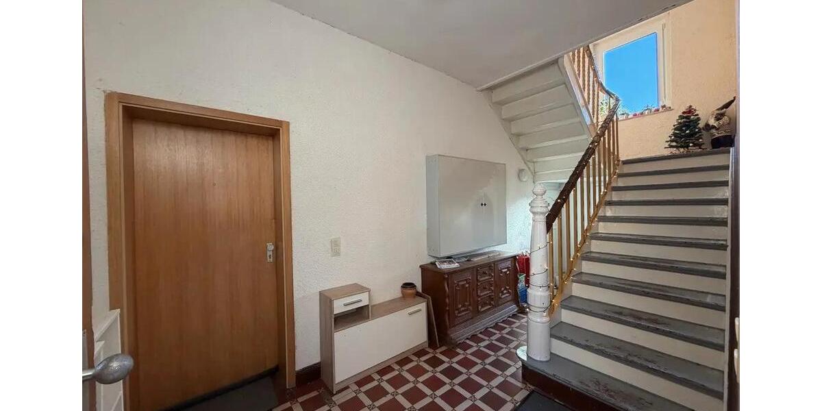 Einfamilienhaus Dinslaken Hiesfeld - 15 Zimmer, 396 m&sup2;, 589.000&euro; | Angebot:27457267