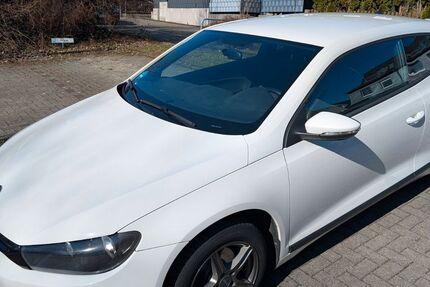 VW Scirocco 107.000 km 8.199 € Wuppertal 42279