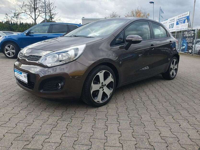 Kia Rio 97.697 km 7.999 € Essen 45326
